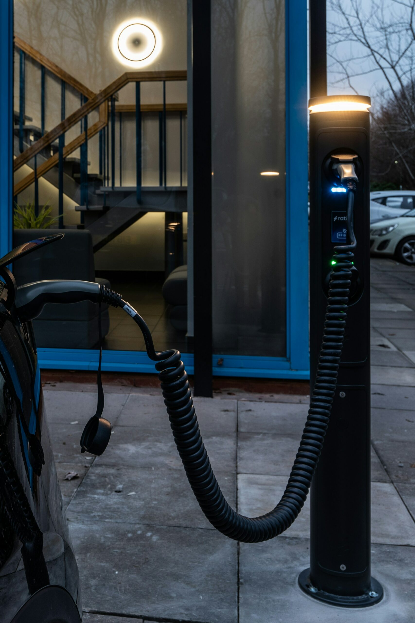 Punkt ładowania samochodu elektrycznego
